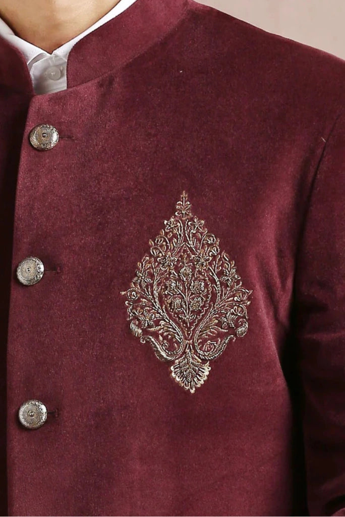 men-velvet-jodhpuri-suit-for-a-luxurious-wedding-events-celebration